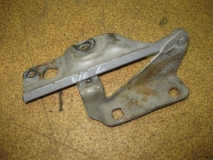 Петля капота левая Nissan Almera N16