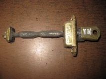 Ограничитель двери передней Nissan Almera N16
