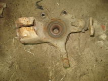 Кулак поворотный передний левый Ford Focus II