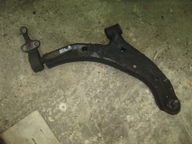 Рычаг передний правый Nissan Almera N16