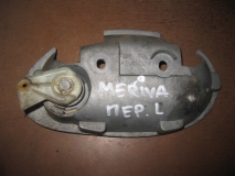 Кронштейн ручки передней левой Opel Meriva A